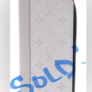 Louis Vuitton Wallet……2020  Taigarama Antarctica Zippy vertical wallet